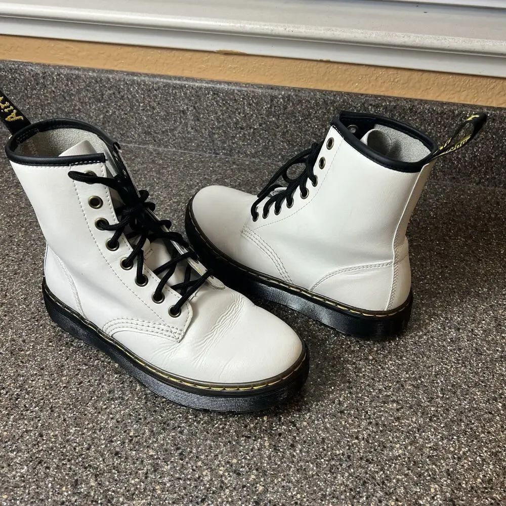 The Original Dr Martens Combat Boots Womens 6 White Leather Lace Up Shoes Mens 5